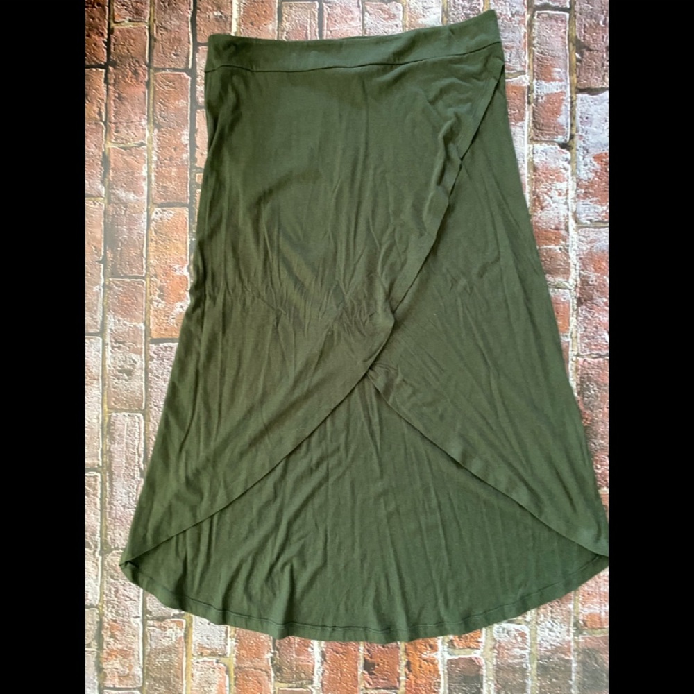 EUC Women’s Threads 4 Thought Maxi Skirt size M